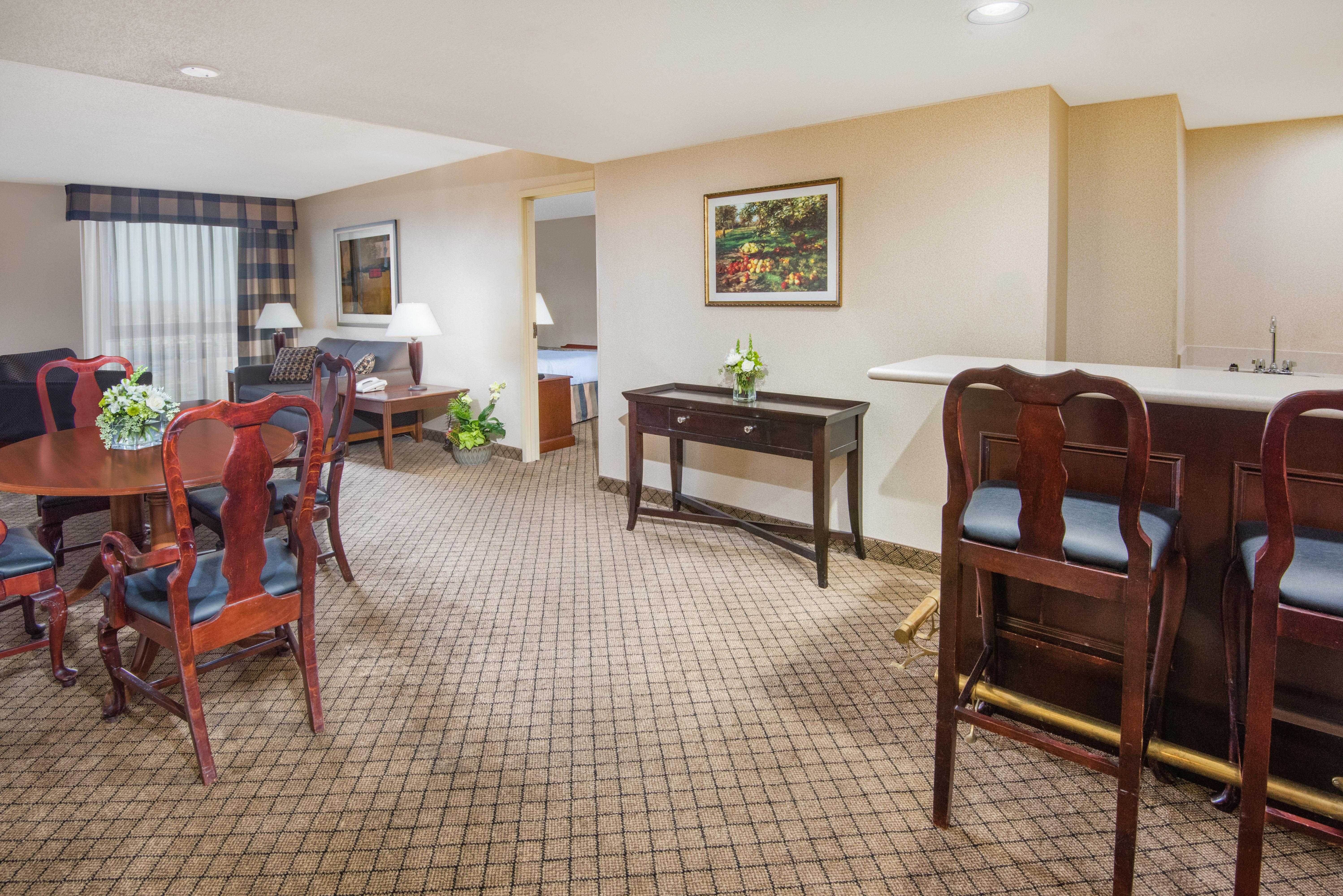 Holiday Inn Cincinnati-Eastgate By Ihg Exterior photo