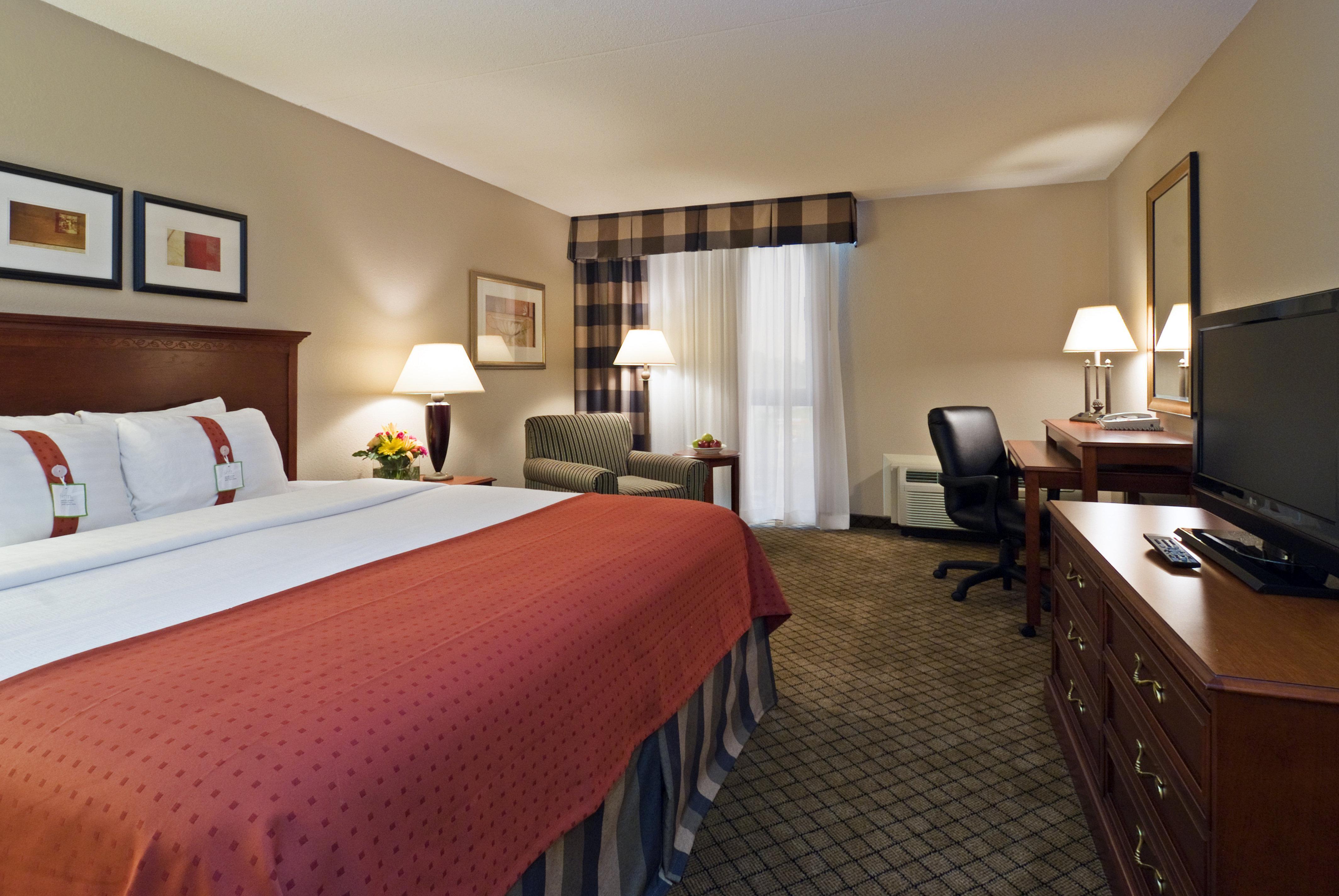 Holiday Inn Cincinnati-Eastgate By Ihg Room photo